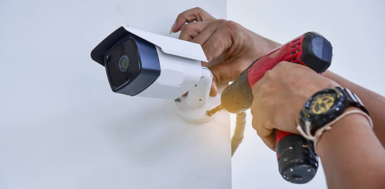 How to Install a Home Security System: Tips and Guidelines - HowStuffWorks